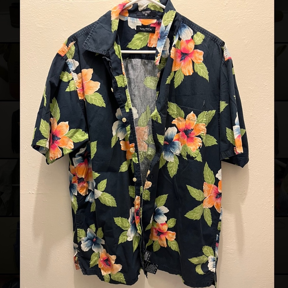 Nautica casual button down Hawaiian print